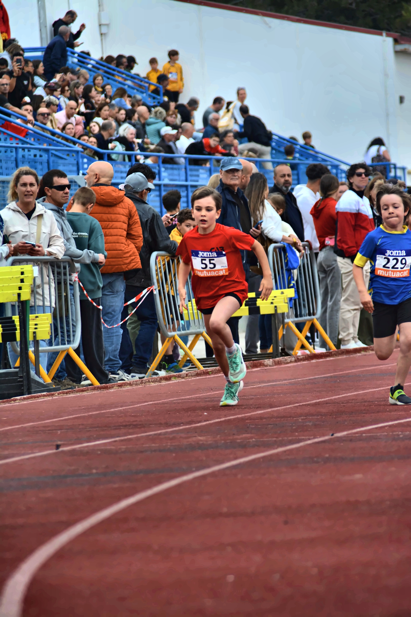 Club Atletisme Badalona - Escola